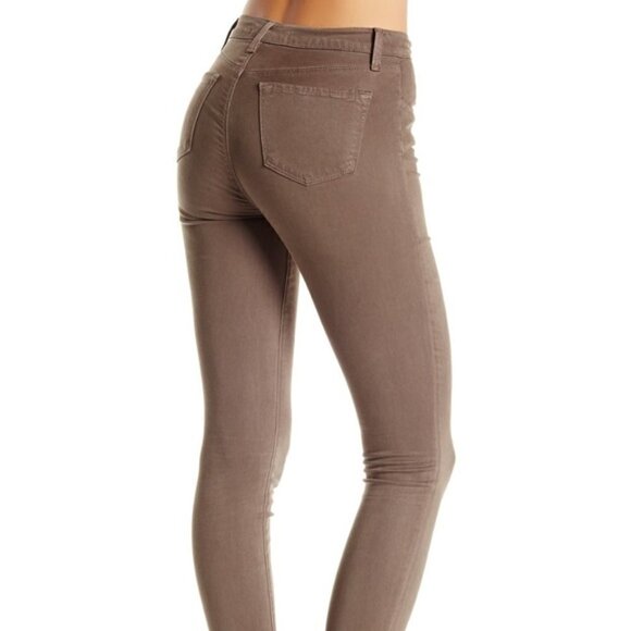 J Brand 901 Legging Jeans in Sandstone - Picture 2 of 13
